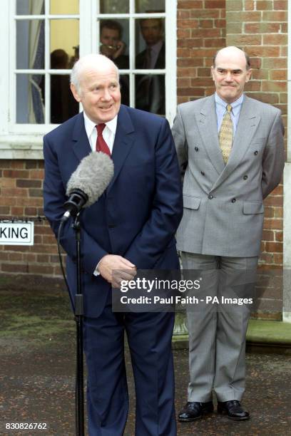 Secretary of State for Northern Ireland John Reid offically thanked outgoing Northern Ireland Police Chief Costable Sir Ronnie Flanagan at Stormont,...