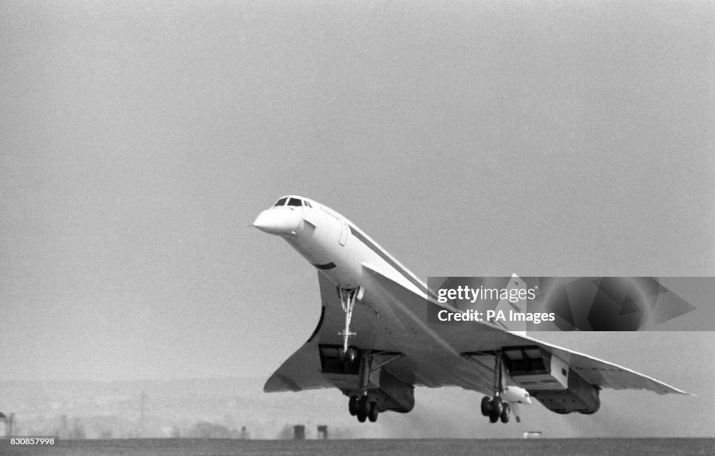 Concorde Takes Off On Maiden Flight