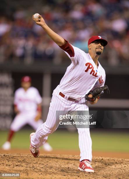 Jesen Therrien of the Philadelphia Phillies pitches against the New York Mets at Citizens Bank Park on August 10, 2017 in Philadelphia, Pennsylvania....