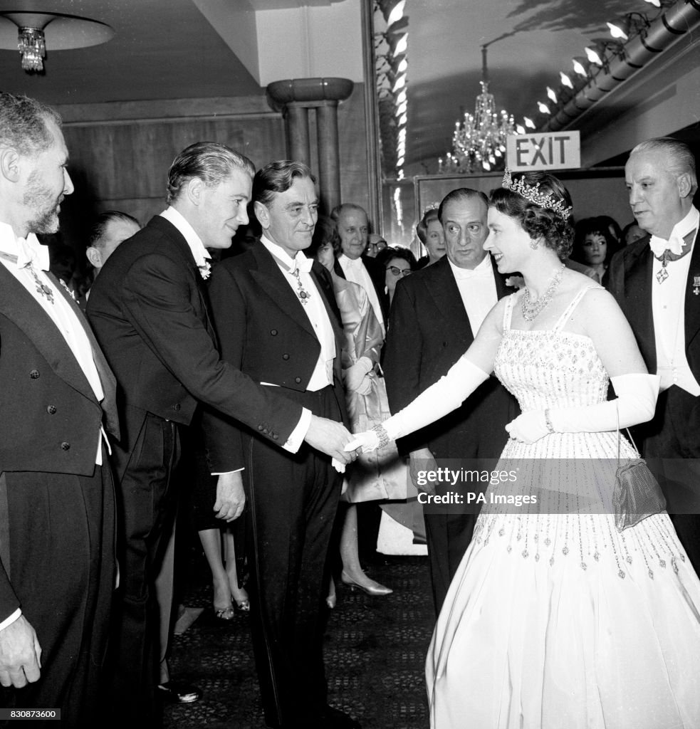 Film - 'Lawrence of Arabia' Premiere - Odeon, Leicester Square