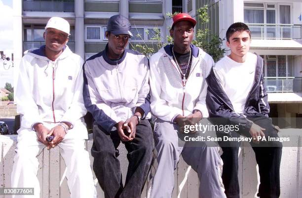 Leon Simpson Carl Simpson Photos and Premium High Res Pictures - Getty Images
