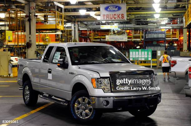 Pickup sits on the assembly floor at the Kansas City Ford Assembly plant October 2, 2008 in Claycomo, Missouri. Ford's Kansas City Assembly plant...