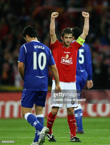 Steven Defour of Standard Liege celebrates on the final whistle after victory in the UEFA Cup first round, second leg match, between Standard Liege...