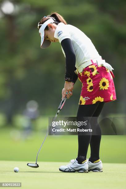 Kaori Aoyama of Japan putts on the 9th green during the final round of the NEC Karuizawa 72 Golf Tournament 2017 at the Karuizawa 72 Golf North...