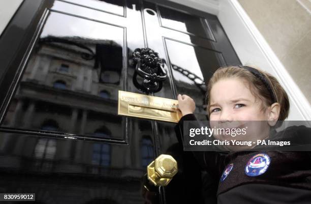 Sophie Graham from Newcastle knocks on the Prime Minister's door, 10 Downing Street as part of "BRAKE's" Road Safety Week campaign. * The Group...