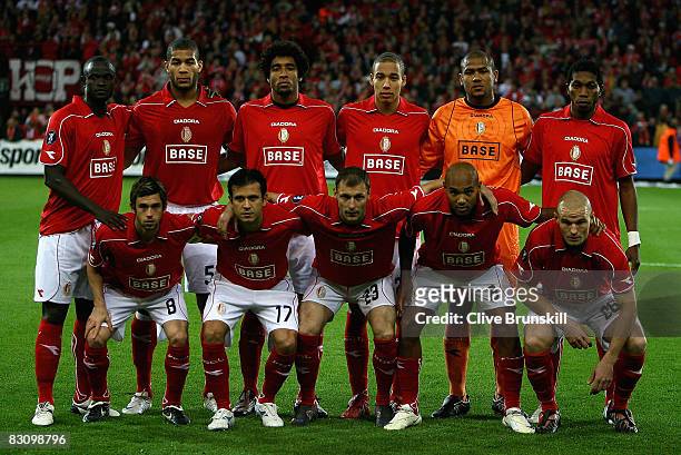 Standard Liege pose for a team group prior to the UEFA Cup first round, second leg match, between Standard Liege and Everton at Stade Maurice...