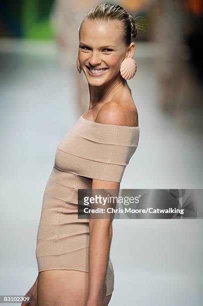Model walks the runway during the Stella McCartney show part of Paris Fashion Week Spring/Summer 2009 on October 02,2008 in Paris,France.