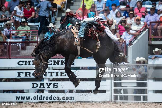 Frontier Days Rides The Cheyenne Frontier Days Rodeo Photos and Premium High Res Pictures ...