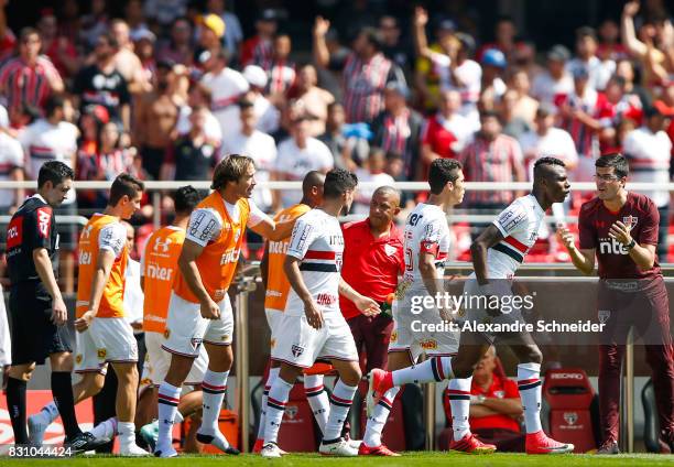 Players of Sao Paulo celebrate their second goal during the match between Sao Paulo and Cruzeiro for the Brasileirao Series A 2017 at Morumbi Stadium...