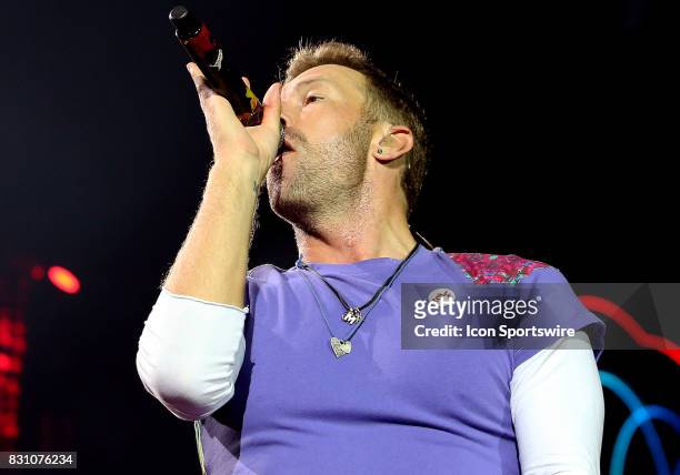 Lead Singer Chris Martin headlines Coldplay as they perform on August 06 at FedExField in Landover, MD. (Photo by Daniel Kucin Jr./Icon Sportswire...