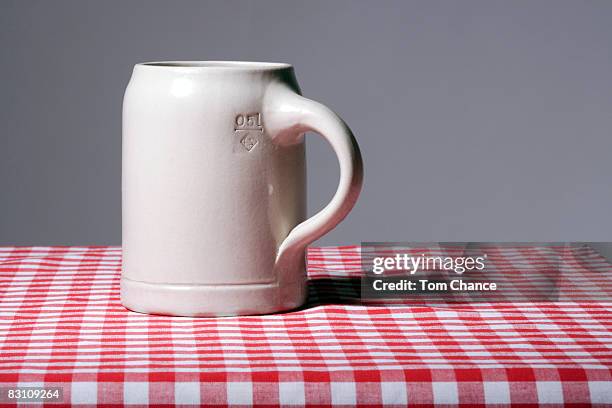 beer mug - bierkrug stock-fotos und bilder