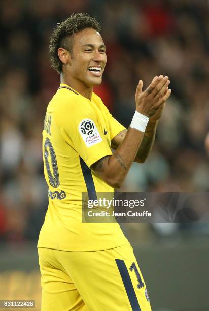 Neymar Jr of PSG celebrates his goal during the French Ligue 1 match between En Avant Guingamp and Paris Saint Germain at Stade de Roudourou on...