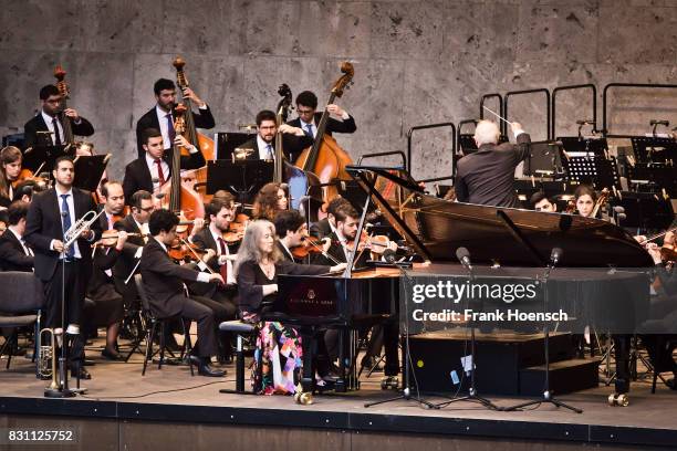 Pianist Martha Argerich, Daniel Barenboim and the West-Eastern Divan Orchestra perform live during a concert at the Waldbuehne on August 13, 2017 in...