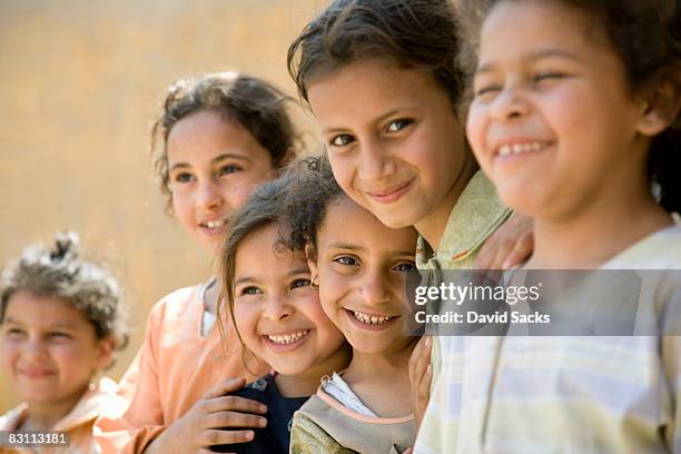 group of girls - north africa photos et images de collection