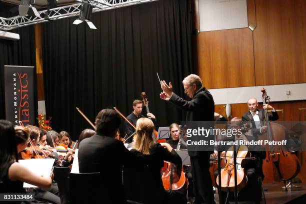 Bandmaster and Director of the Master Class Shlomo Mintz conducts the orchestra during the Crans-Montana Classics 2017 - Closing Concert of Master...