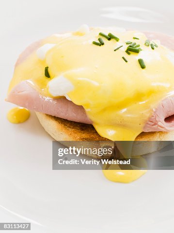 Eggs benedict Eggs benedict
