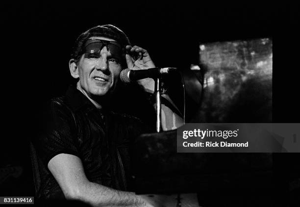 Jerry Singer Photos and Premium High Res Pictures - Getty Images