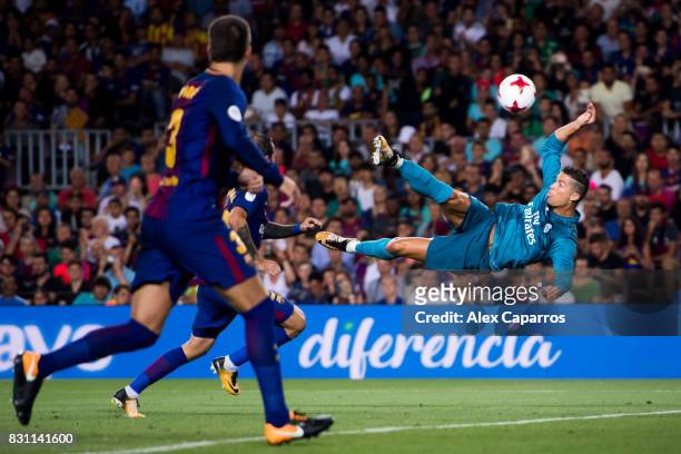 Cristiano Ronaldo of Real Madrid CF shoots the ball with a bicycle kick during the Supercopa de Espana Supercopa Final 1st Leg match between FC...