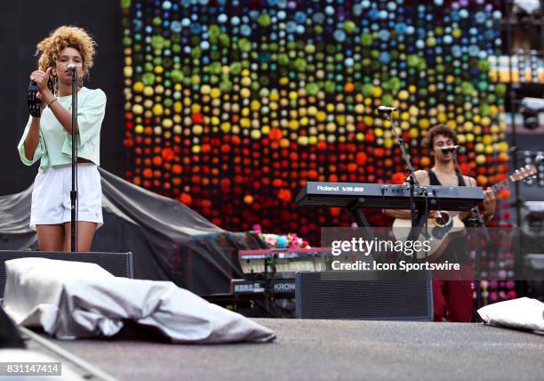 Izzy Bizu performs on August 06 at FedExField in Landover, MD. (Photo by Daniel Kucin Jr./Icon Sportswire via Getty Images