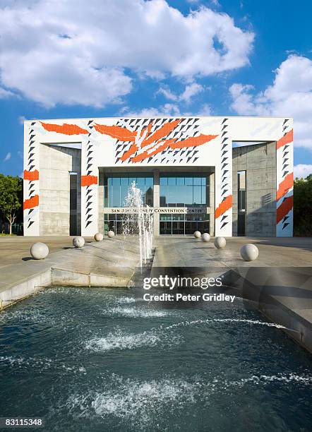 san jose mcenery convention center, san jose, california - san jose convention center imagens e fotografias de stock