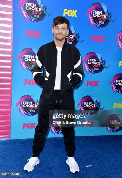 Louis Tomlinson attends the Teen Choice Awards 2017 at Galen Center on August 13, 2017 in Los Angeles, California.