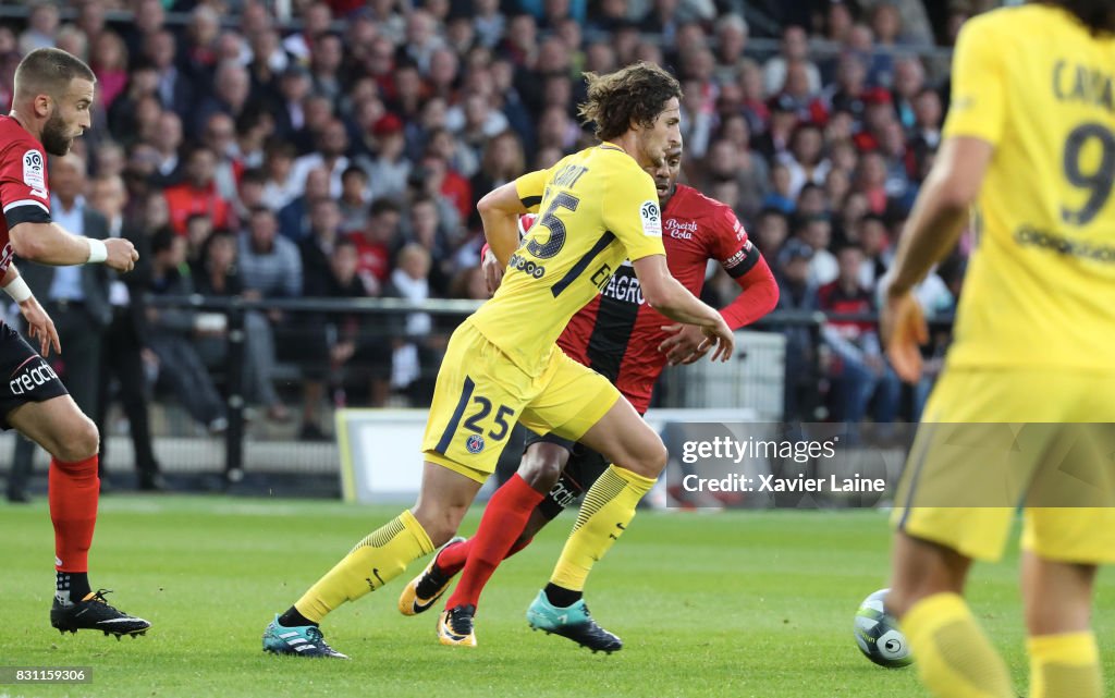 EA Guingamp v Paris Saint Germain - Ligue 1