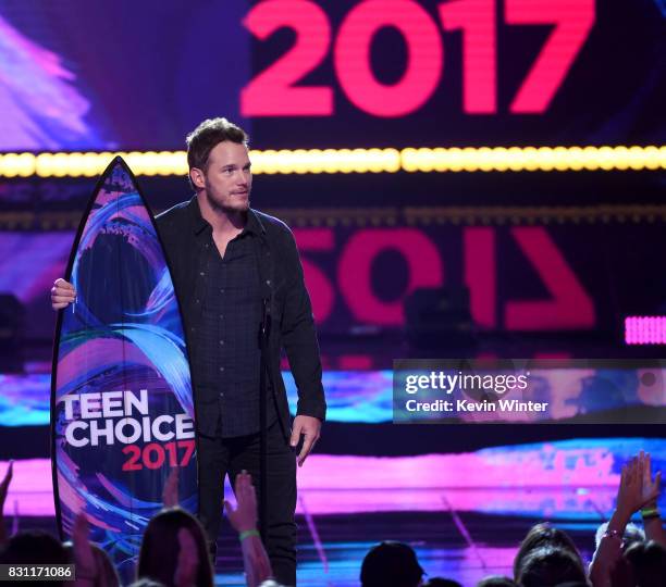 Chris Pratt accepts Choice Sci-Fi Movie Actor for 'Guardians of the Galaxy Vol. 2' onstage during the Teen Choice Awards 2017 at Galen Center on...