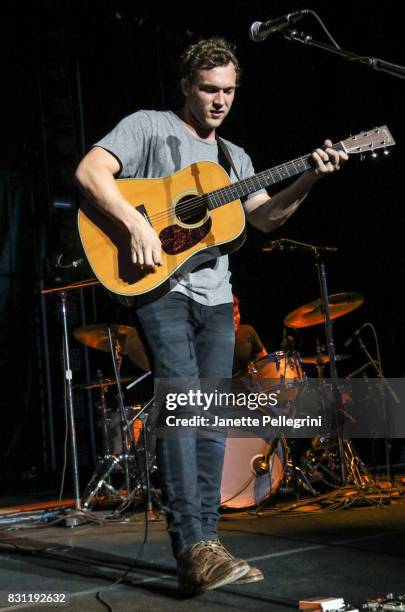 Phillip Phillips performs at Northwell Health at Jones Beach Theater on August 13, 2017 in Wantagh, New York.