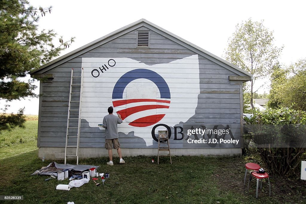 Obama Supporters Paint Garage With Campaign Ad In Battleground State