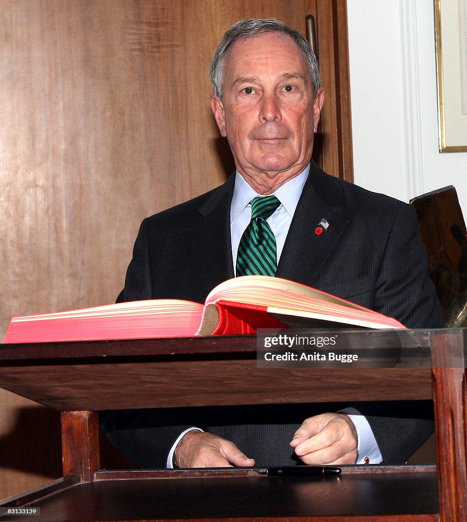 New York's Mayor Bloomberg Signs Golden Book In Berlin