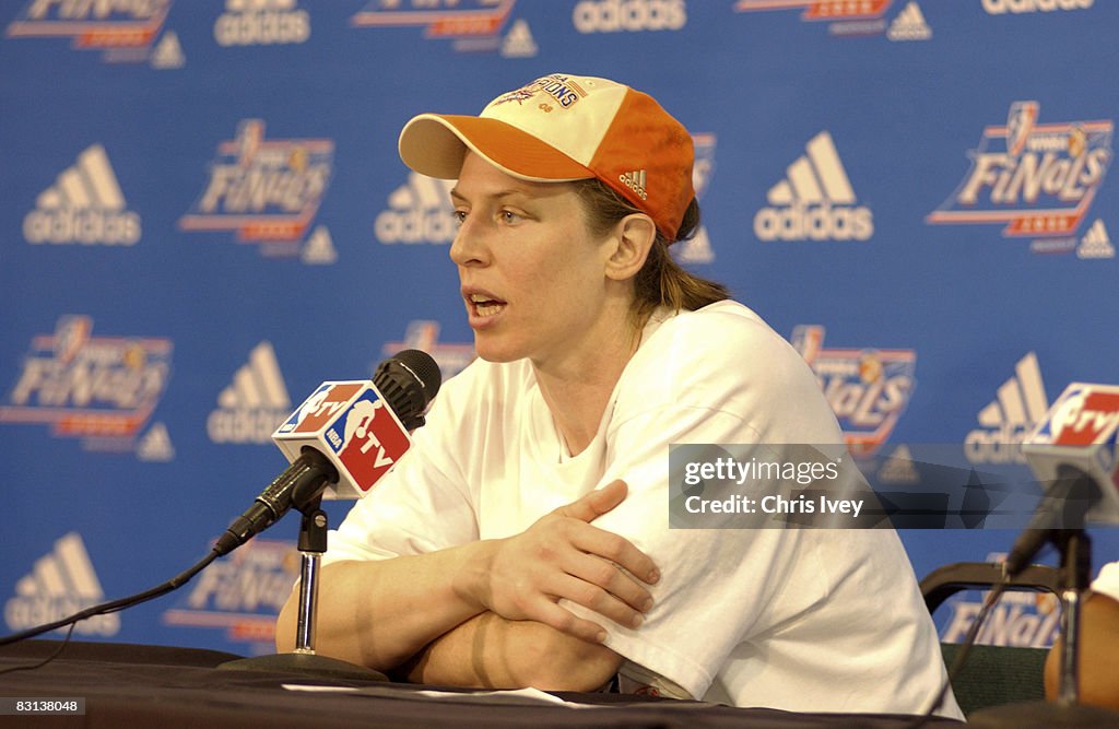 WNBA Finals Game 3: San Antonio Silver Stars v Detroit Shock