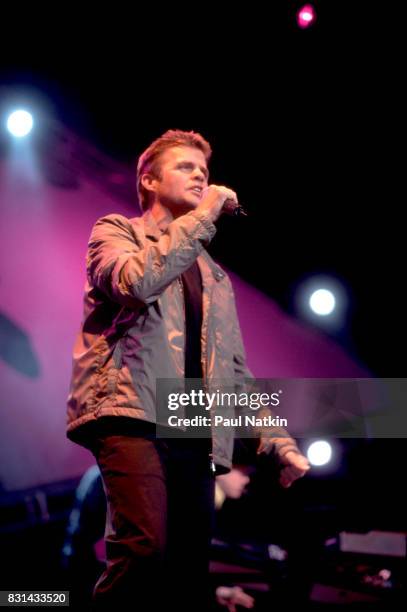 Richie McDonald of Lonestar performs at the Tweeter Center in Tinley Park, Illinois, May 27, 2001.