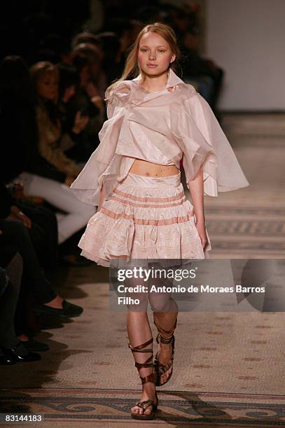 Model walks the runway at the Moon Young Hee fashion show during Paris Fashion Week at Palais Galliera on October 5, 2008 in Paris, France.