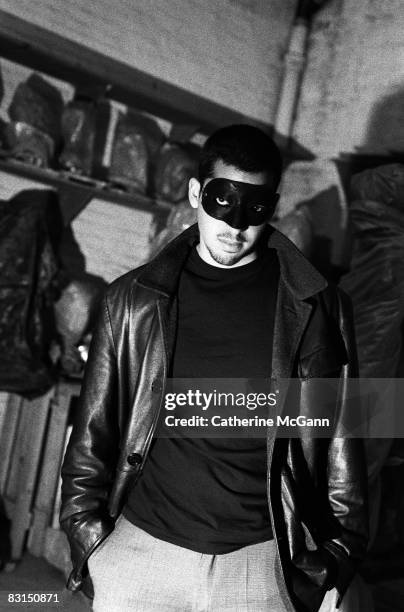 Illusionist David Blaine poses for a portrait wearing a mask in May 1996 in New York City, New York.