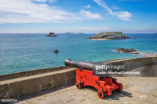 bastion de la hollande saint-malo - st malo stock pictures, royalty-free photos & images