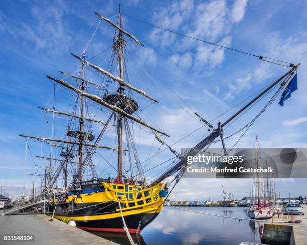 1,743 Three Masted Sailing Ship Stock Photos, High-Res Pictures, and ...