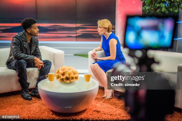 celebrity talk show - couch interview stock pictures, royalty-free photos & images