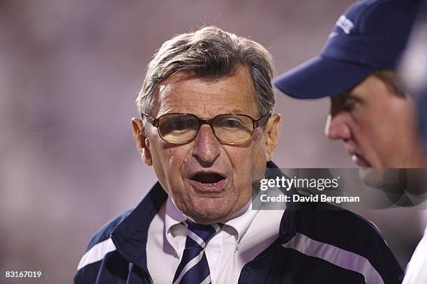 Closeup of Penn State coach Joe Paterno during game vs Illinois. University Park, PA 9/27/2008 CREDIT: David Bergman