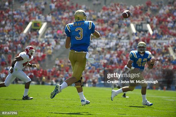 Kevin Craft in action, pass to Chane Moline vs Fresno State. Pasadena, CA 9/27/2008 CREDIT: John W. McDonough