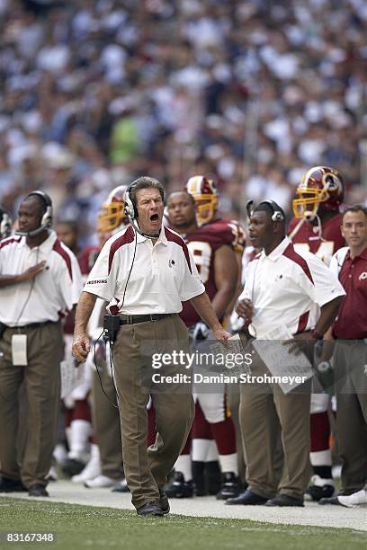 Washington Redskins offensive line coach Joe Bugel on sidelines during game vs Dallas Cowboys. Irving, TX 9/28/2008 CREDIT: Damian Strohmeyer