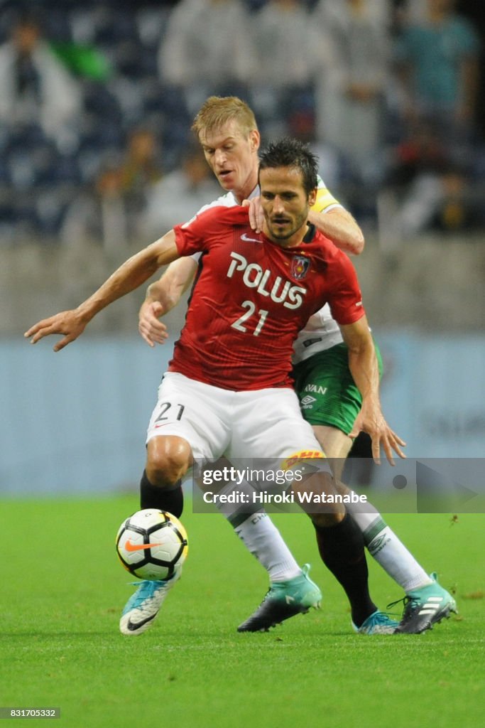 Urawa Red Diamonds v Chapecoense - Suruga Bank Championship