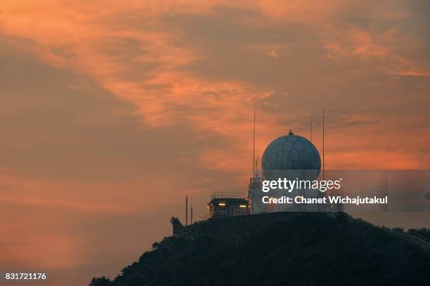 meteorological station observatory - weather radar stock pictures, royalty-free photos & images