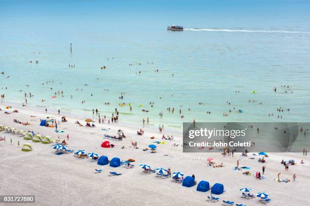 clearwater beach, florida - clearwater beach fotografías e imágenes de stock