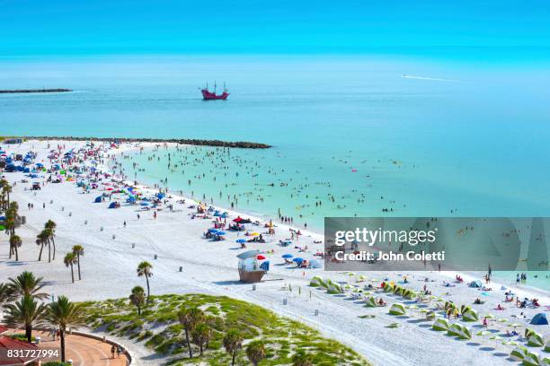 clearwater beach, florida - clear water foto e immagini stock