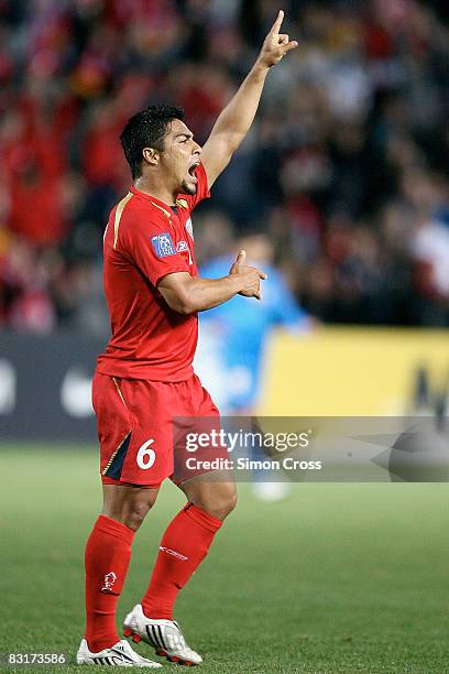 Cassio of United celebrates the victory during the AFC Champions League semi-final first leg match between Adelaide United and Bunyodkor at Hindmarsh...