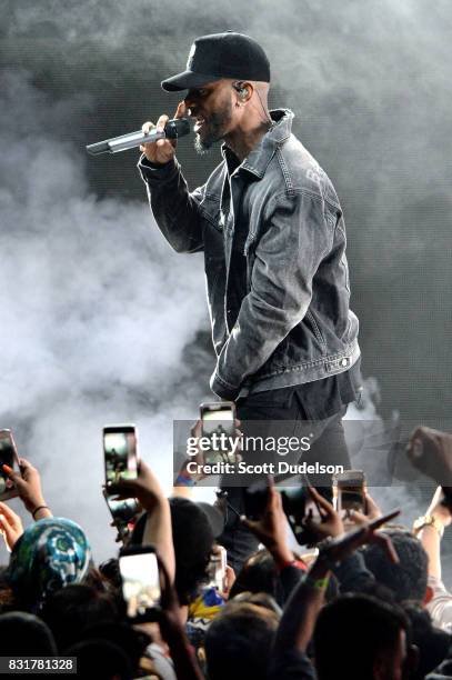 Singer Bryson Tiller performs onstage during the "Set it Off" tour at The Greek Theatre on August 14, 2017 in Los Angeles, California.