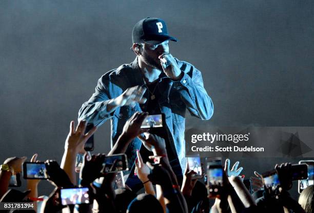 Bryson Tiller Rapper Bryson Tiller Photos and Premium High Res Pictures - Getty Images