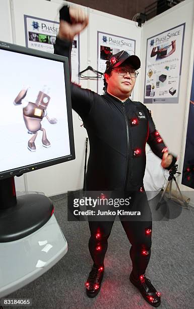 Staff member of Nihon Binary displays Phasespace's optical real time motion capture system during the Tokyo Game Show 2008 at Makuhari Messe on...