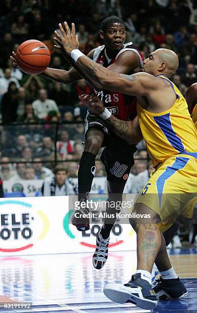 Hollis Price of Rytas and Marcus Fizer of Maccabi in action during the Euroleague Basketball Game 2 between Lietuvos Rytas v Maccabi Elite Tel Aviv...