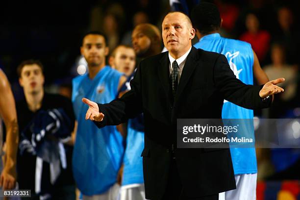 Head Coach Chorale Roanne, Jean Denys Choulet in action during the Euroleague Basketball Game 3 between AXA FC Barcelona v Chorale Roanne at the...